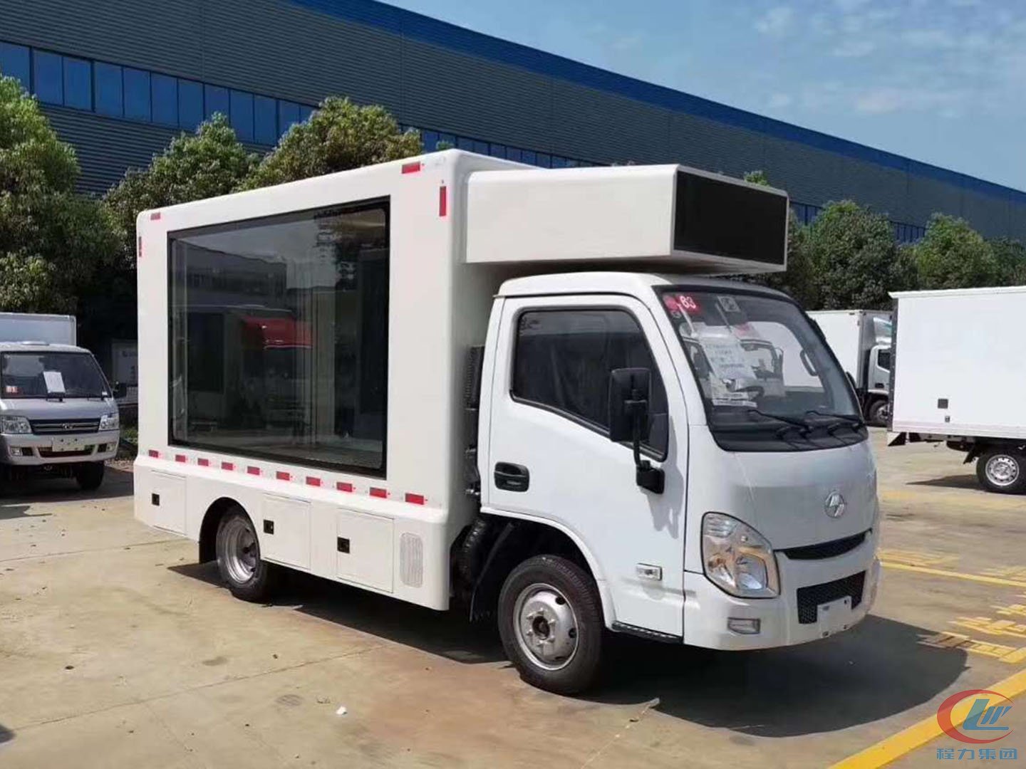 國(guó)六躍進(jìn)小福星S70廣告宣傳車圖片