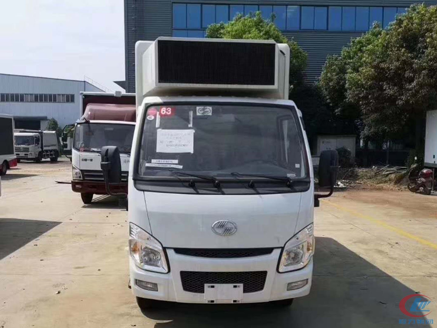 國(guó)六躍進(jìn)小福星S70廣告宣傳車圖片
