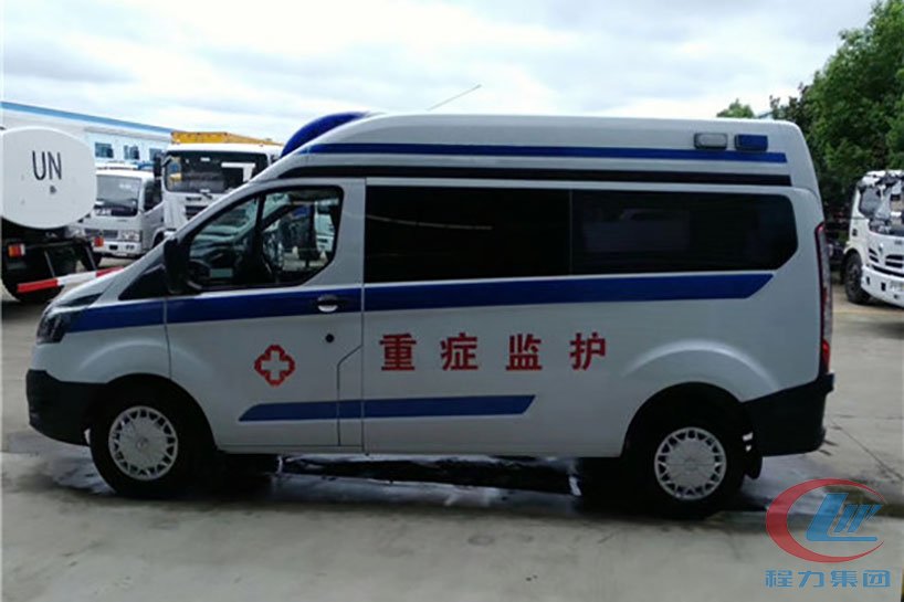 程力集團福特救護車福特新全順救護車側(cè)面圖