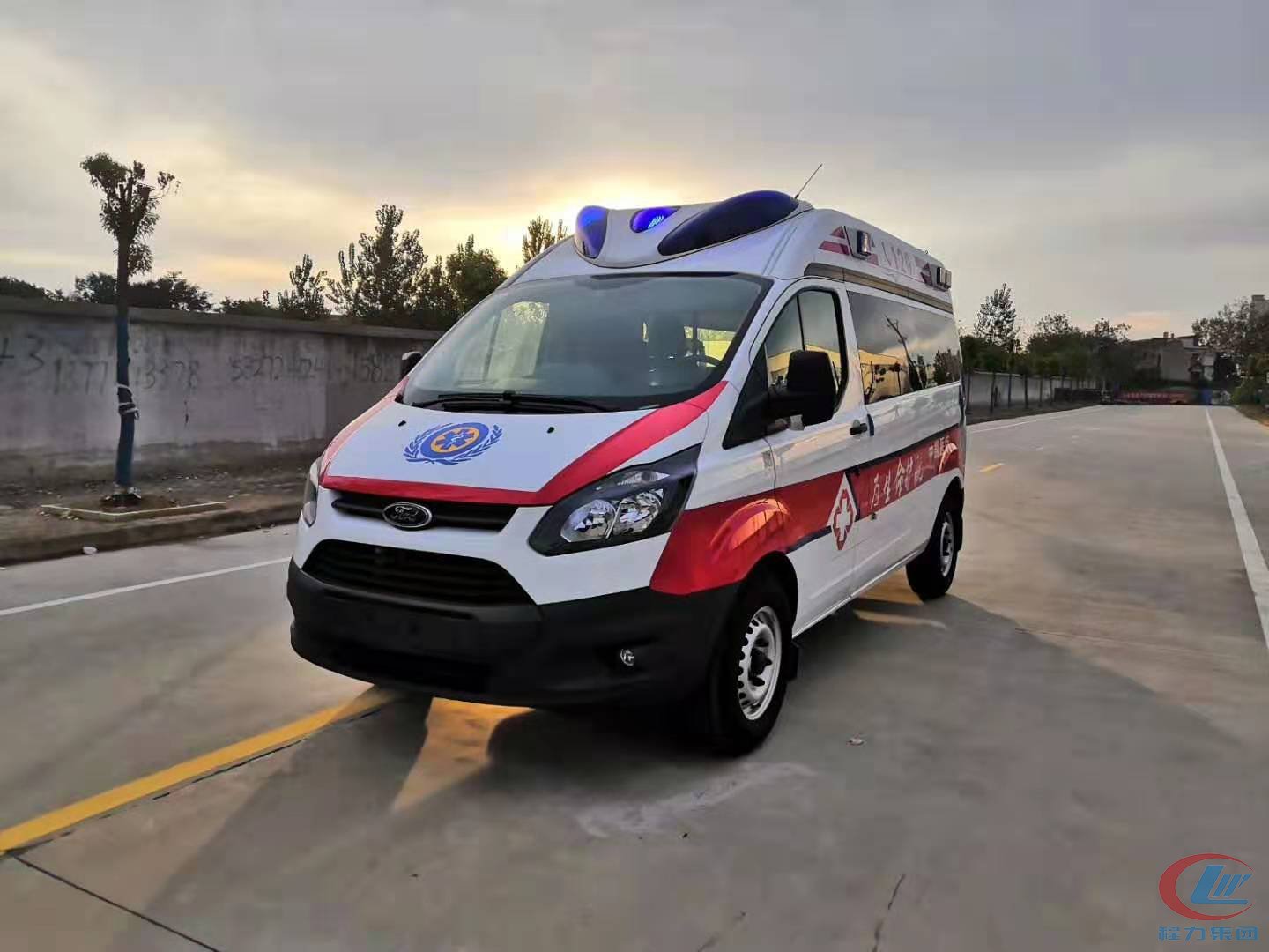 福特V362國五高端航空版救護車